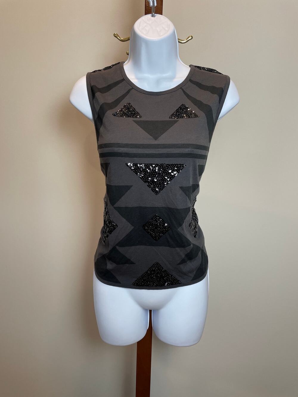 Express Geometric Lace Back Sleeveless Top XS Gray Black Sequin NWT